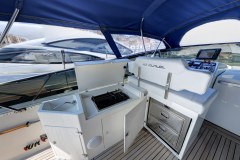 Itama-54-charter-yacht-interni-pozzetto