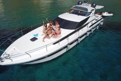 Pershing-52-noleggio-charter-yacht-10