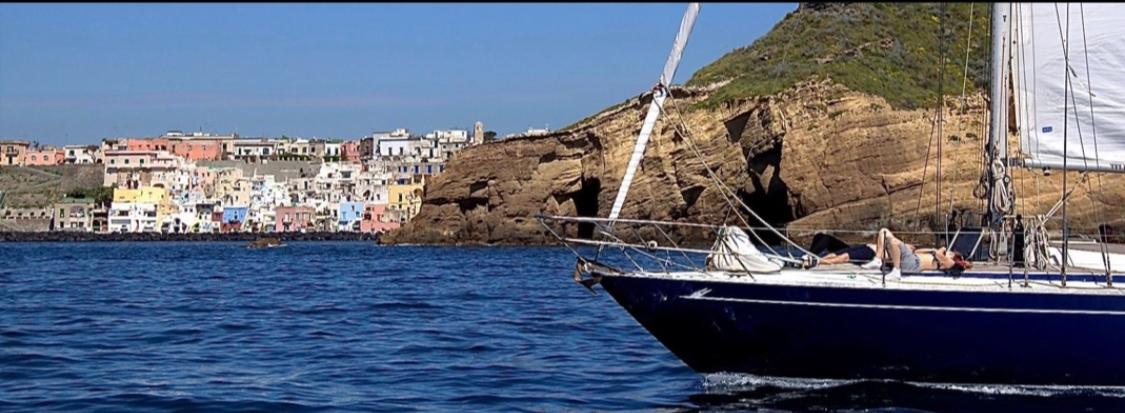 In barca a Ponza e Palmarola