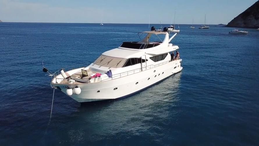 Alalunga 72 yacht di lusso